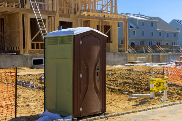 Portable Toilet Options We Offer in Sun City West, AZ